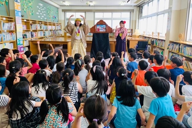 kamishibai with children